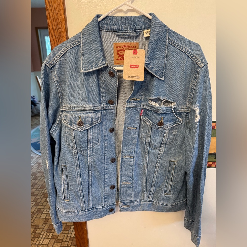 NWT Levi's Ex-Boyfriend Trucker Jacket